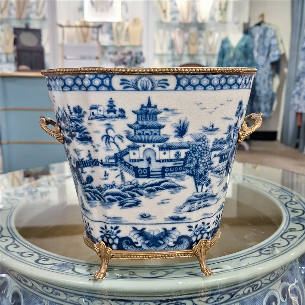 Danny's Fine Porcelain Planter With Bronze Ormolu- Blue Willow 14255 - Image 16
