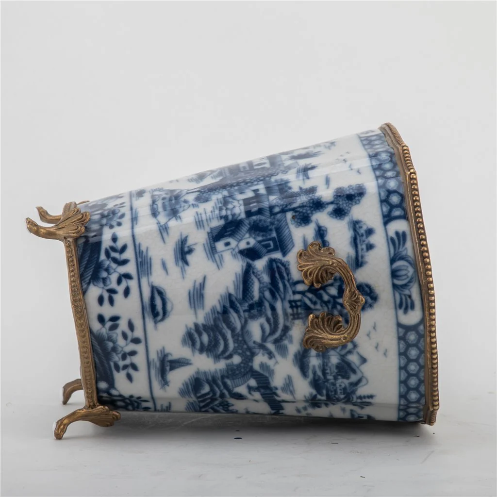 Danny's Fine Porcelain Planter With Bronze Ormolu- Blue Willow 14255 - Image 4