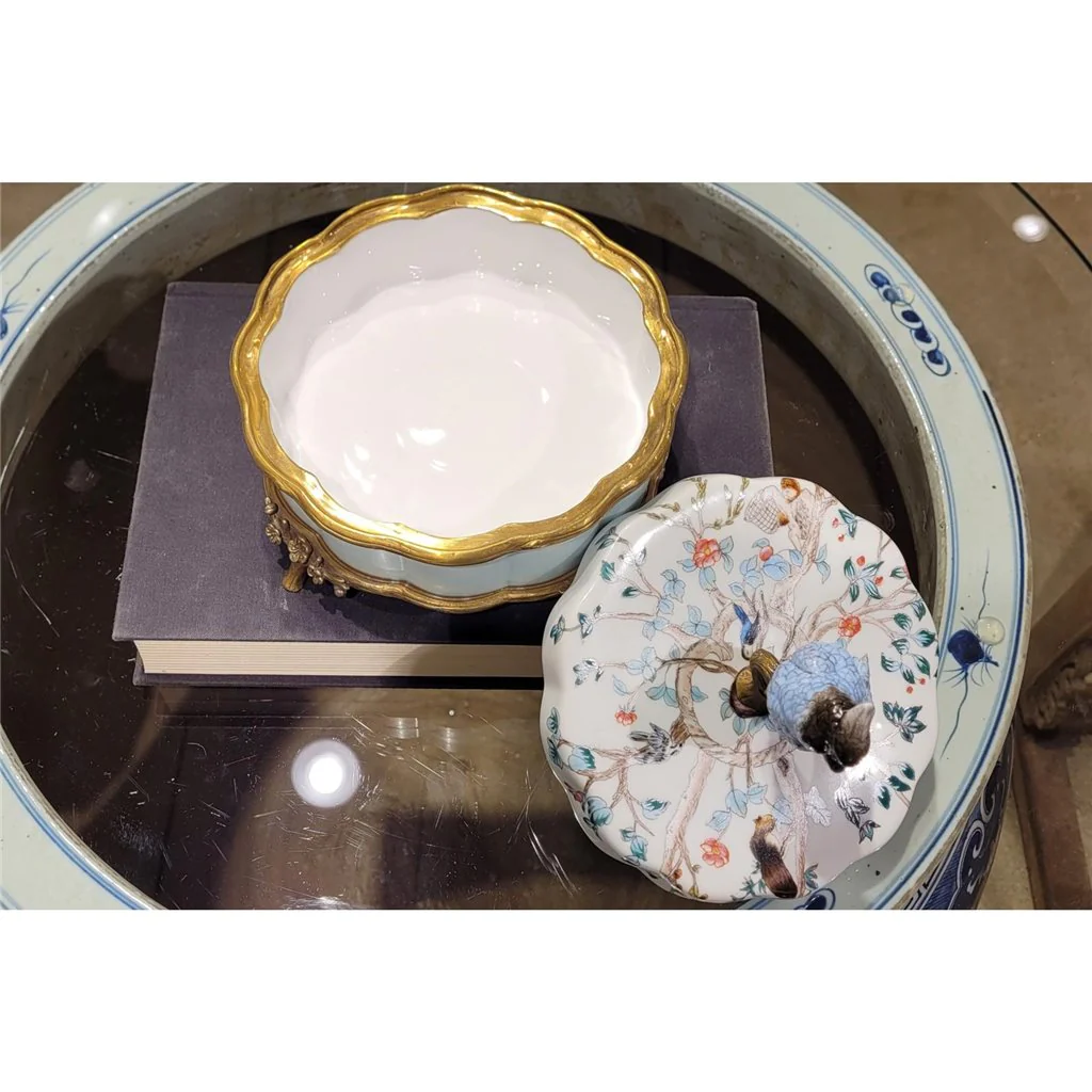 Danny's Fine Porcelain Porcelain Box With Bronze Ormolu And Bird Top - Garden Of Life 60411 - Image 19