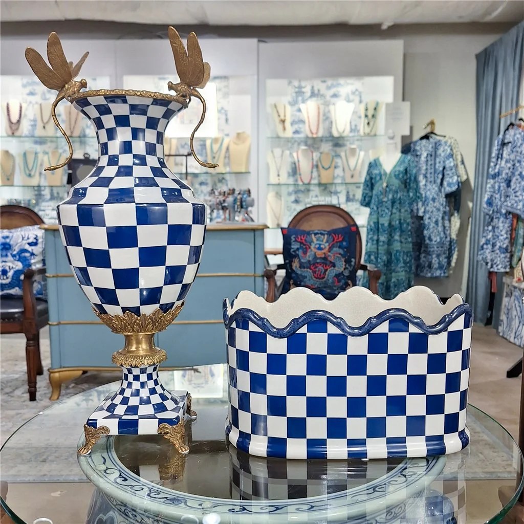 Danny's Fine Porcelain Porcelain Vase With Bronze Ormolu And Dragonfly - Blue And White Checker 14277 - Image 14