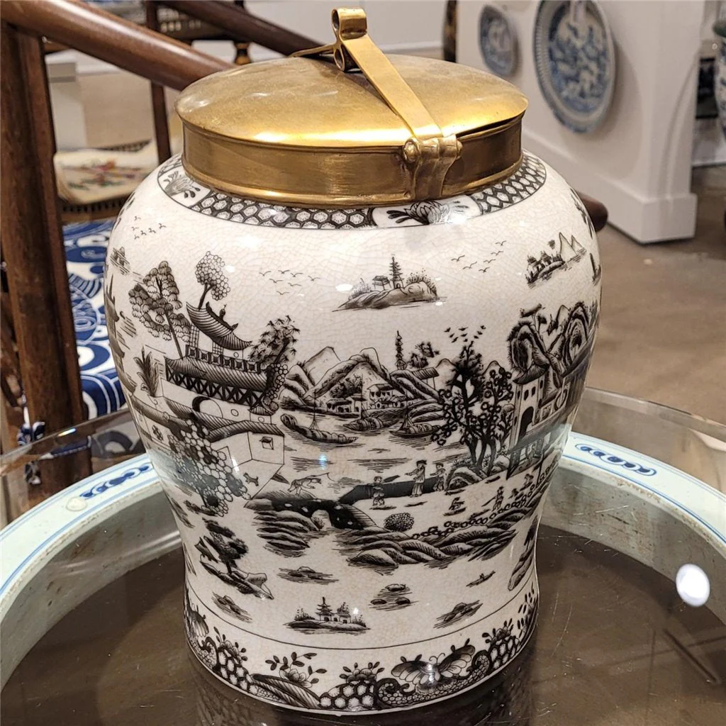 Danny's Fine Porcelain Porcelain Warrior Jar With Bronze Lid - Black And White Willow 14233 - Image 11