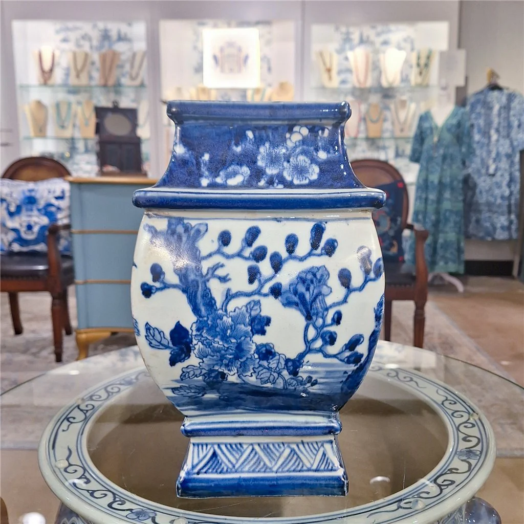 Danny's Fine Porcelain Sq Vase - Blue And White Bird 50927 - Image 6