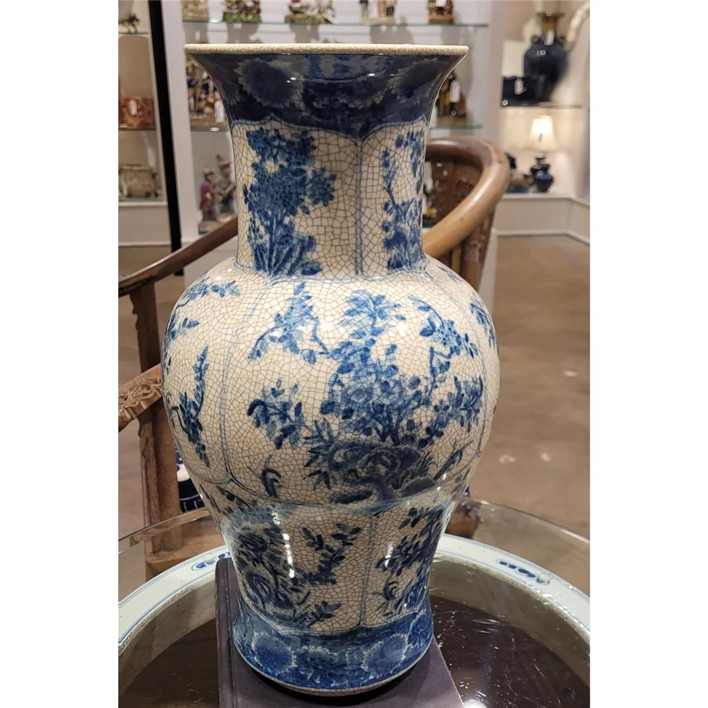 Danny's Fine Porcelain Vase 14132 - Image 9