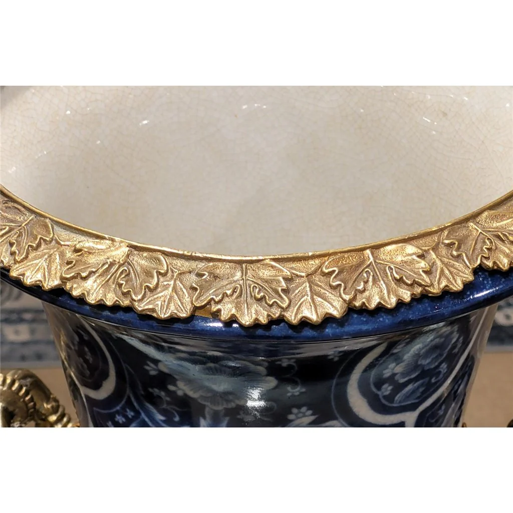 Danny's Fine Porcelain Vase 14197 - Image 11