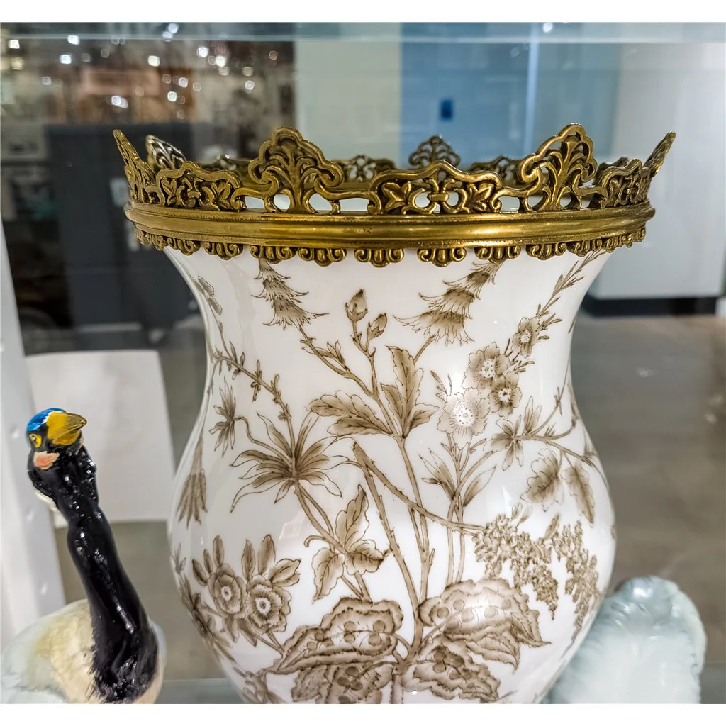 Danny's Fine Porcelain Vase 60380 - Image 23