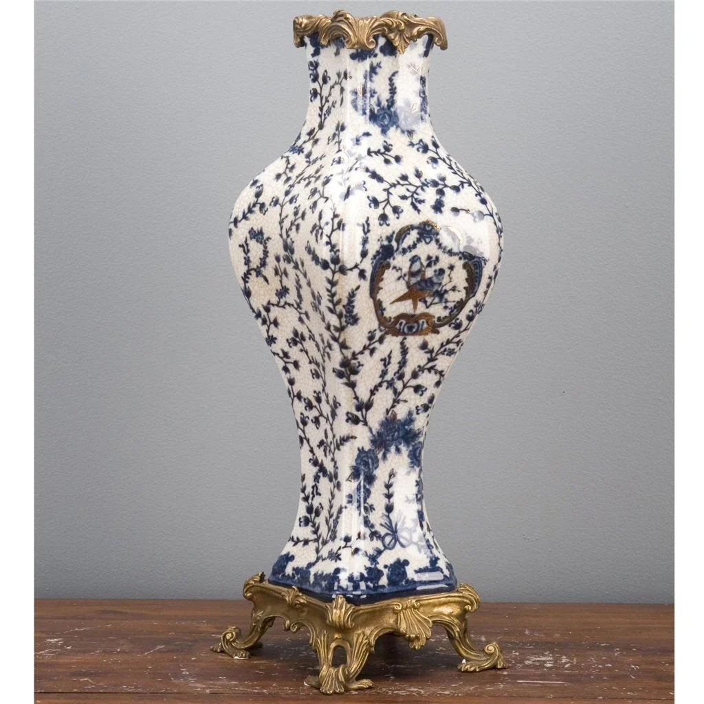 Danny's Fine Porcelain Vase - Blue And White 14129 - Image 3