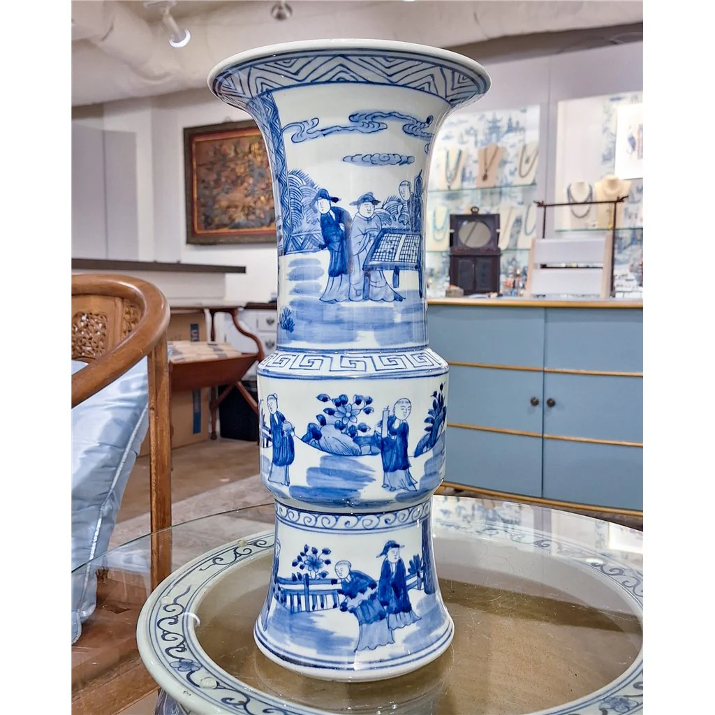 Danny's Fine Porcelain Vase - People - Blue And White Classic 50768 - Image 2