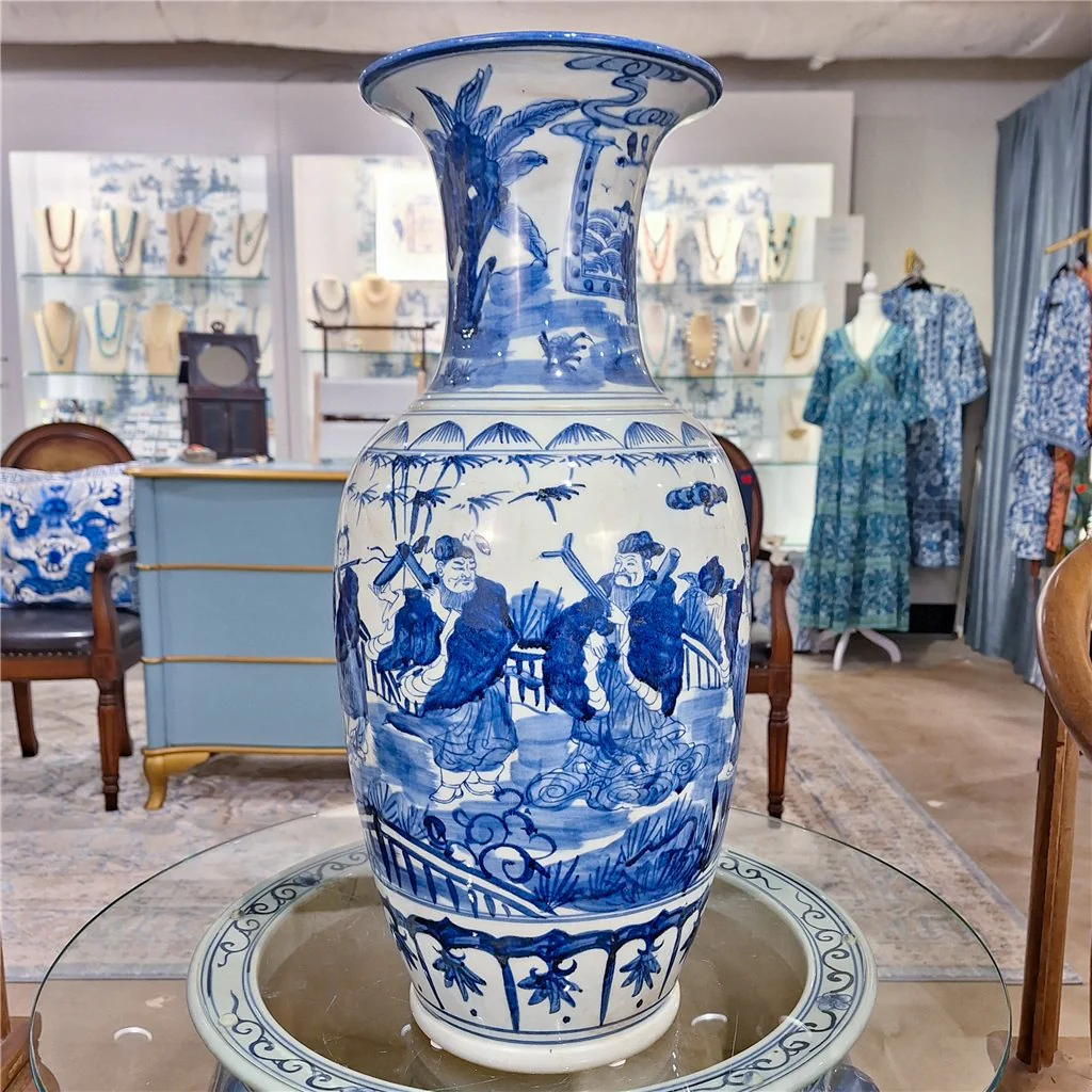 Danny's Fine Porcelain Vase - People - Blue And White Classic 50882 - Image 11
