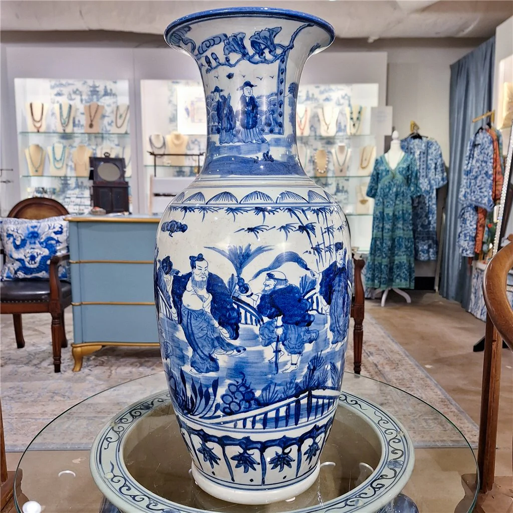 Danny's Fine Porcelain Vase - People - Blue And White Classic 50882 - Image 2