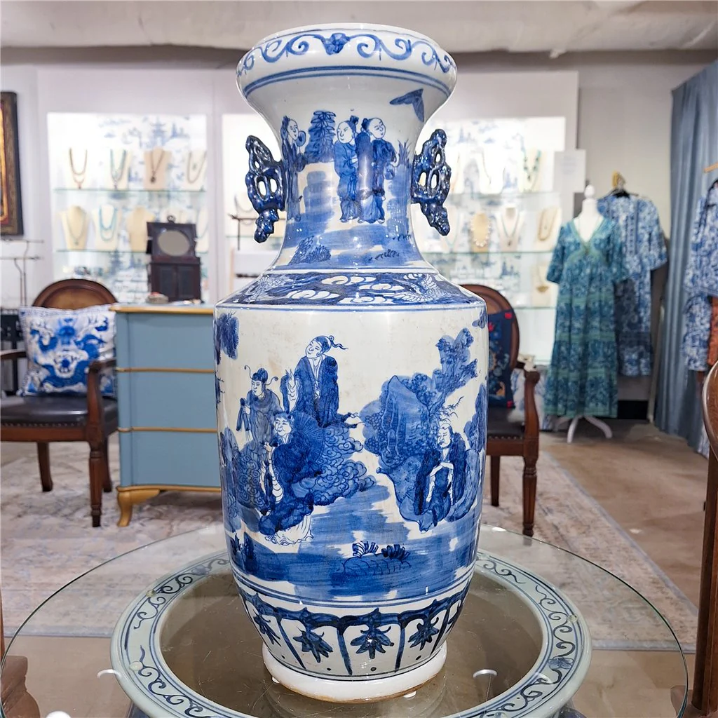 Danny's Fine Porcelain Vase - People - Blue And White Classic 50883 - Image 2