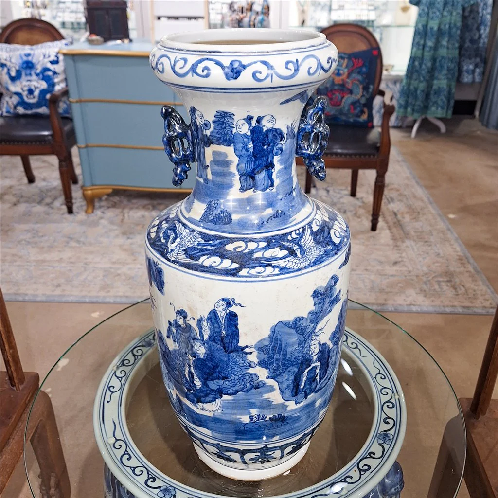Danny's Fine Porcelain Vase - People - Blue And White Classic 50883 - Image 9
