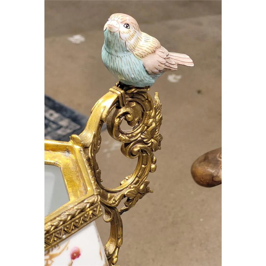 Danny's Fine Porcelain Vase With Bird And Bronze Ormolu - Robin Morning 60381 - Image 20