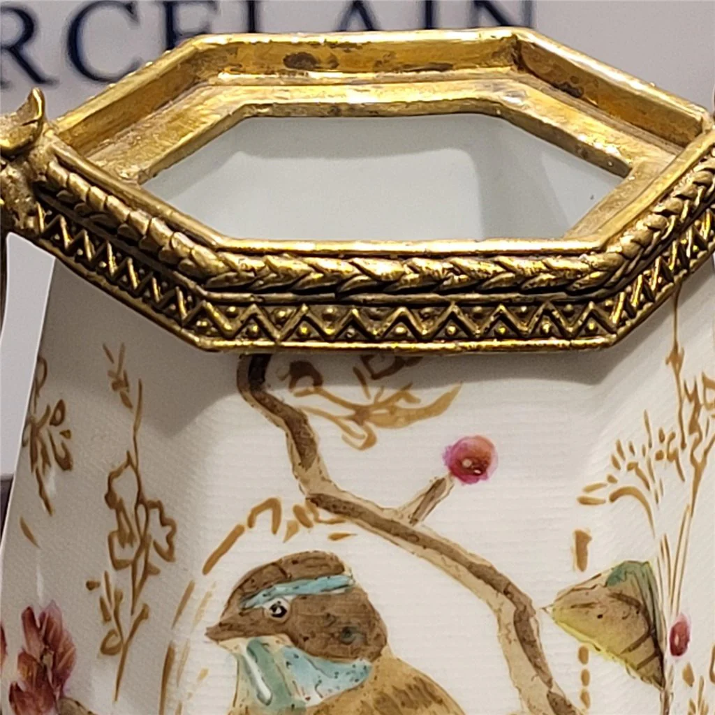 Danny's Fine Porcelain Vase With Bird And Bronze Ormolu - Robin Morning 60381 - Image 25