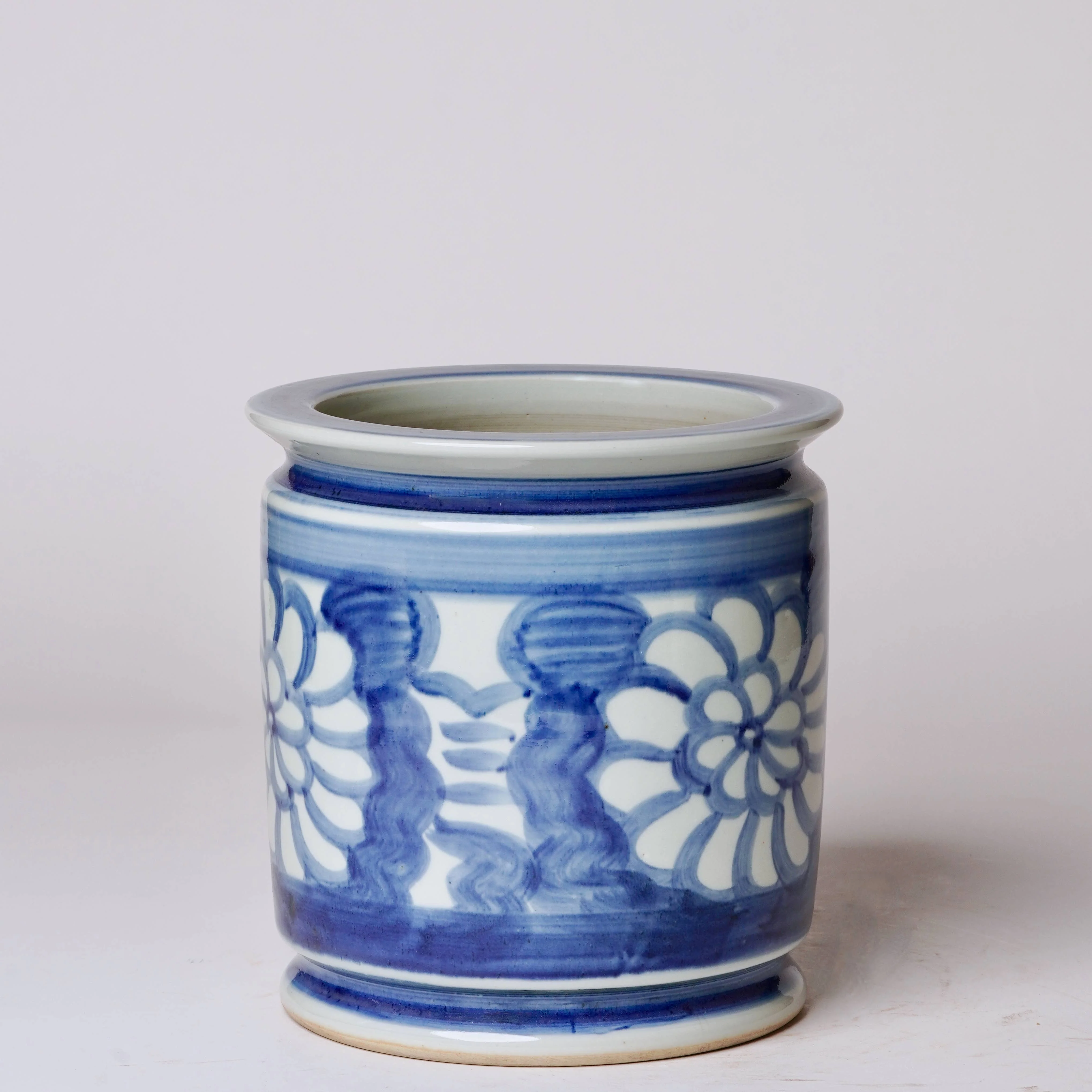 Hand Painted Floral Blue and White Porcelain Cachepot - Image 3