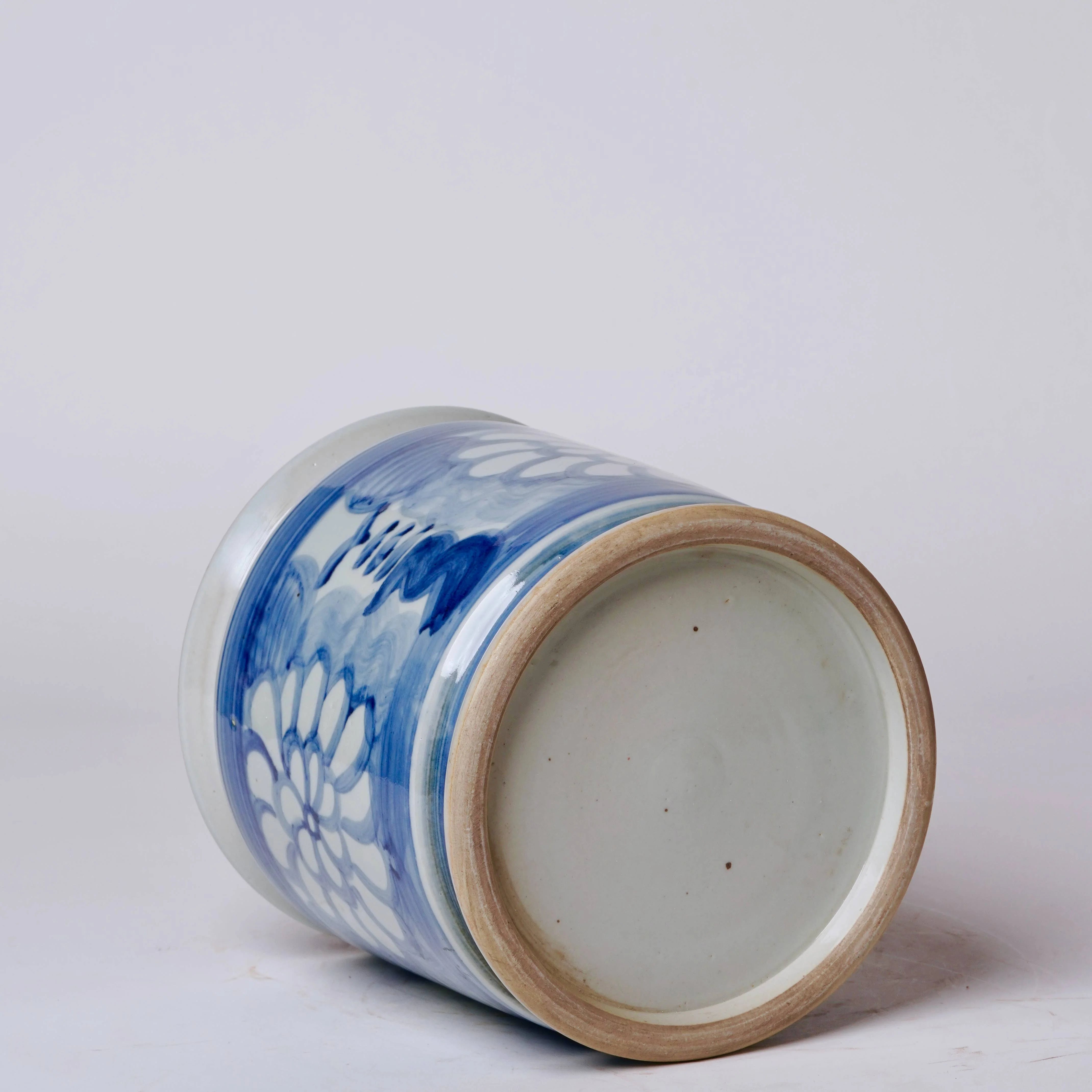 Hand Painted Floral Blue and White Porcelain Cachepot - Image 4