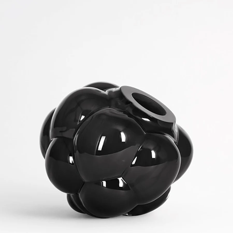 Kosta Boda Tales Berry Tales Black