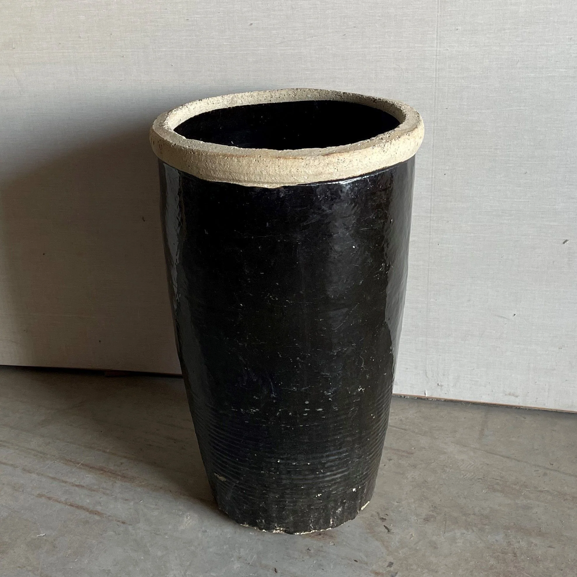 Legend of Asia Antique Black Glazed Tall Water Pot Planter