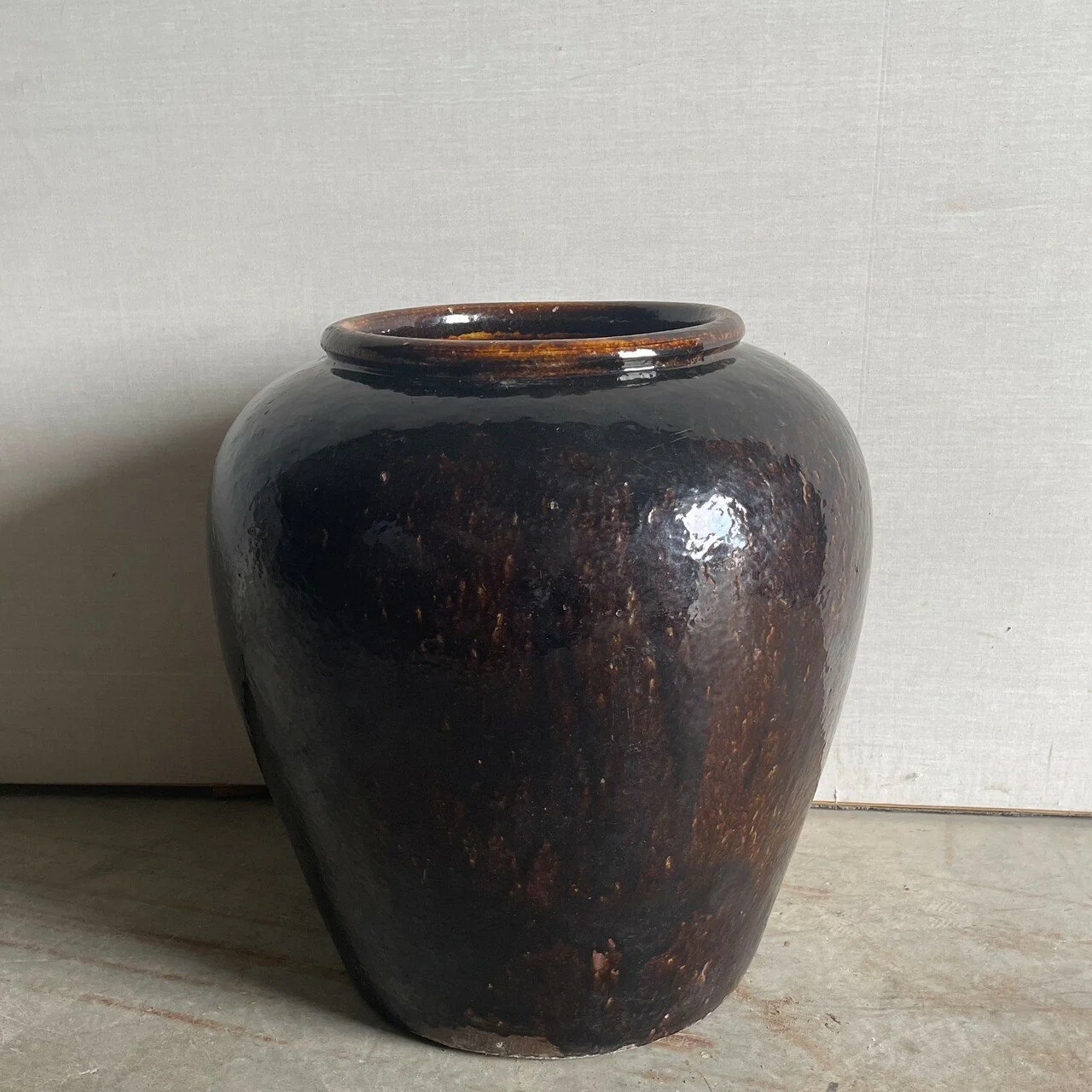 Legend of Asia Antique Brownish Black Glaze Large Water Pot