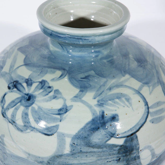 Legend of Asia Silla Flower Flip Lip Plum Vase - Image 3