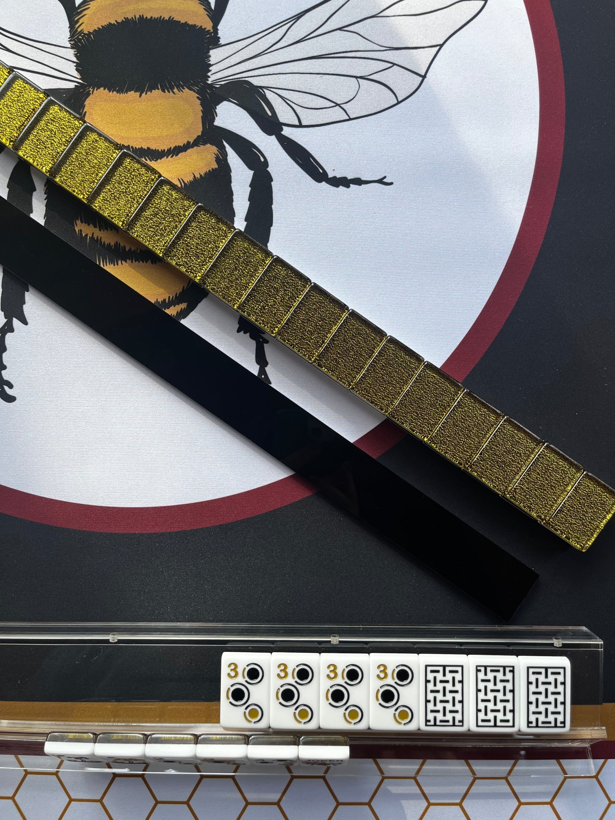 The Bougie Bee Luxe Mahjong Set - Image 6