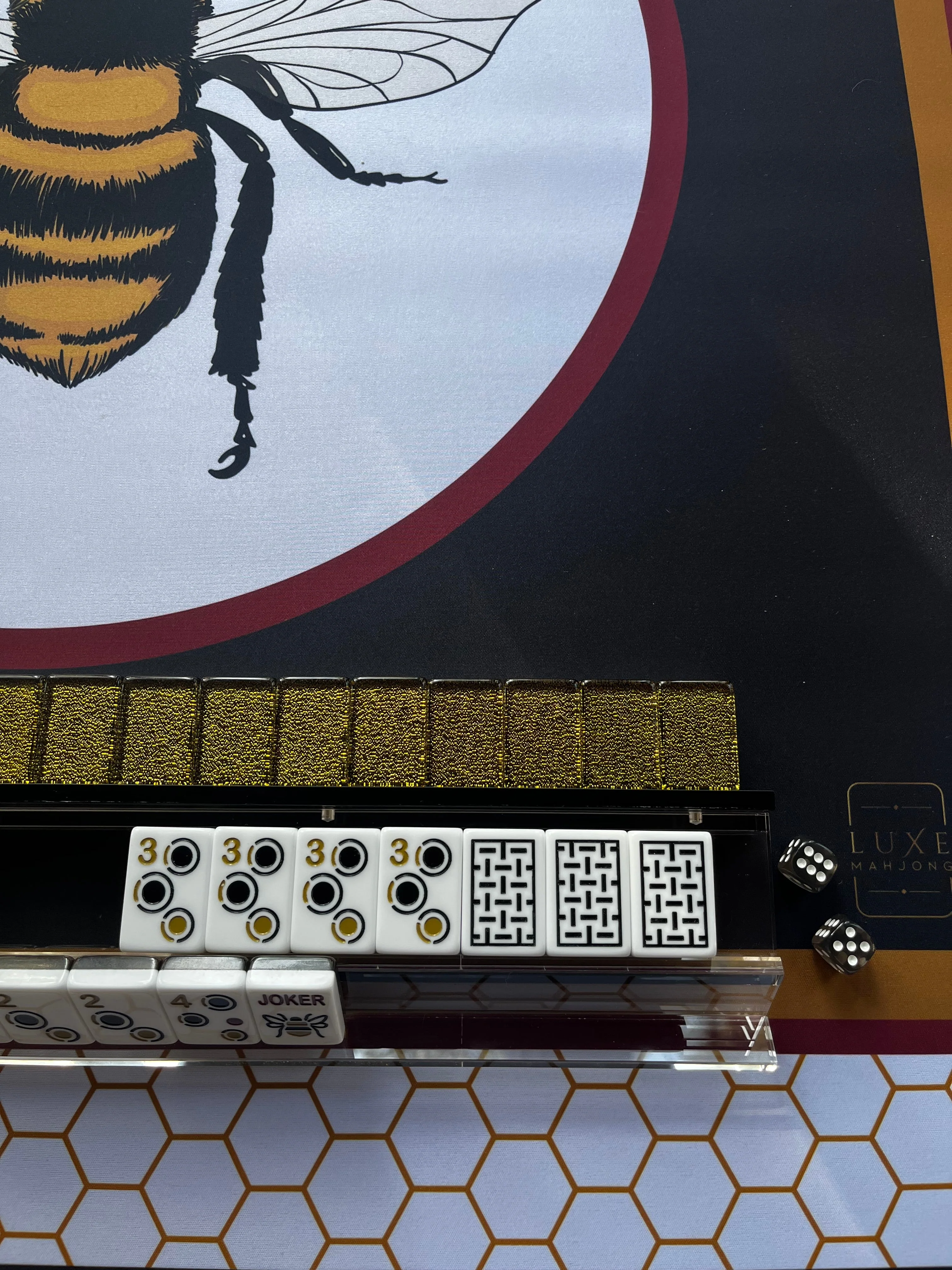 The Bougie Bee Luxe Mahjong Set - Image 7