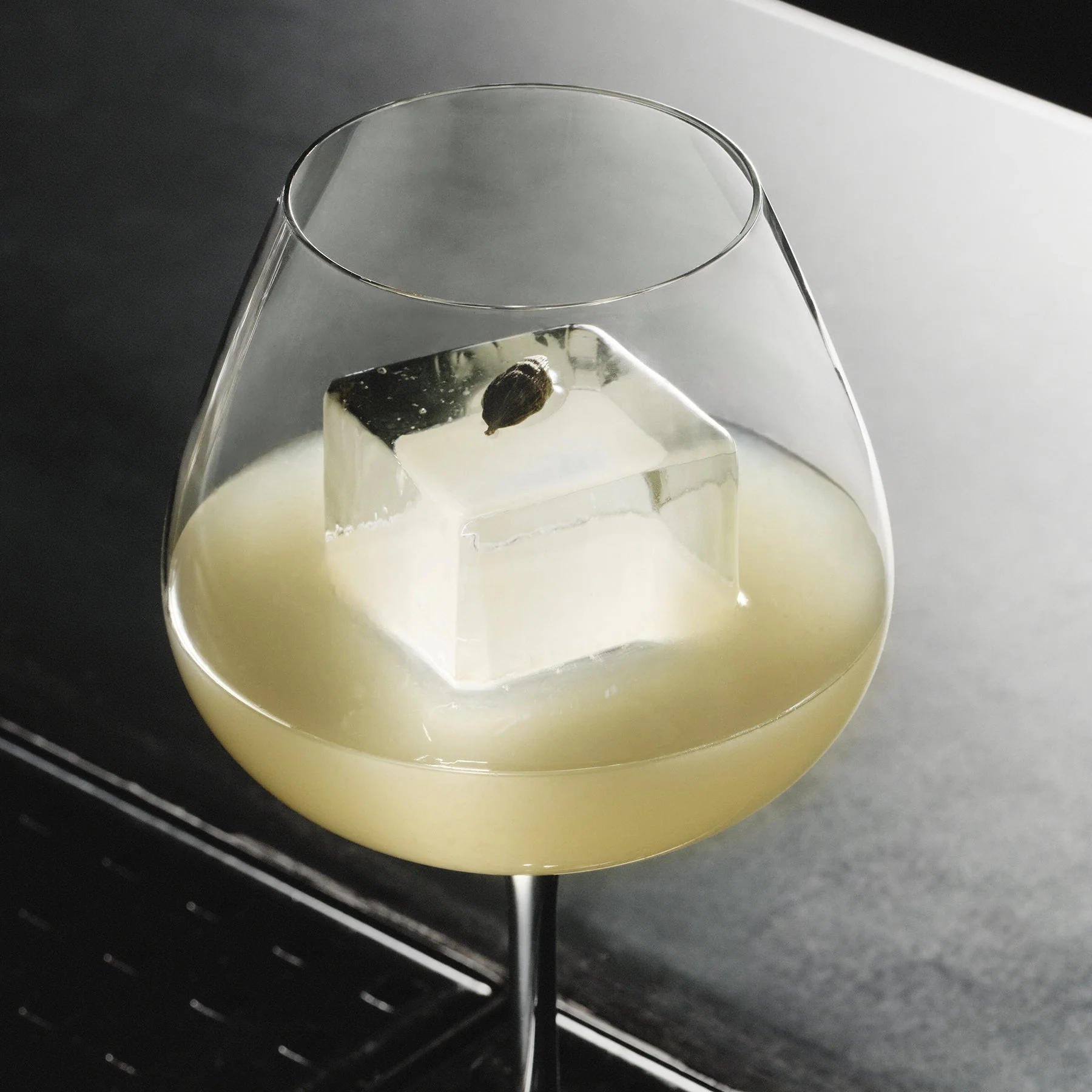 Orrefors Aroma Copa Gin Set of 4 - Image 3