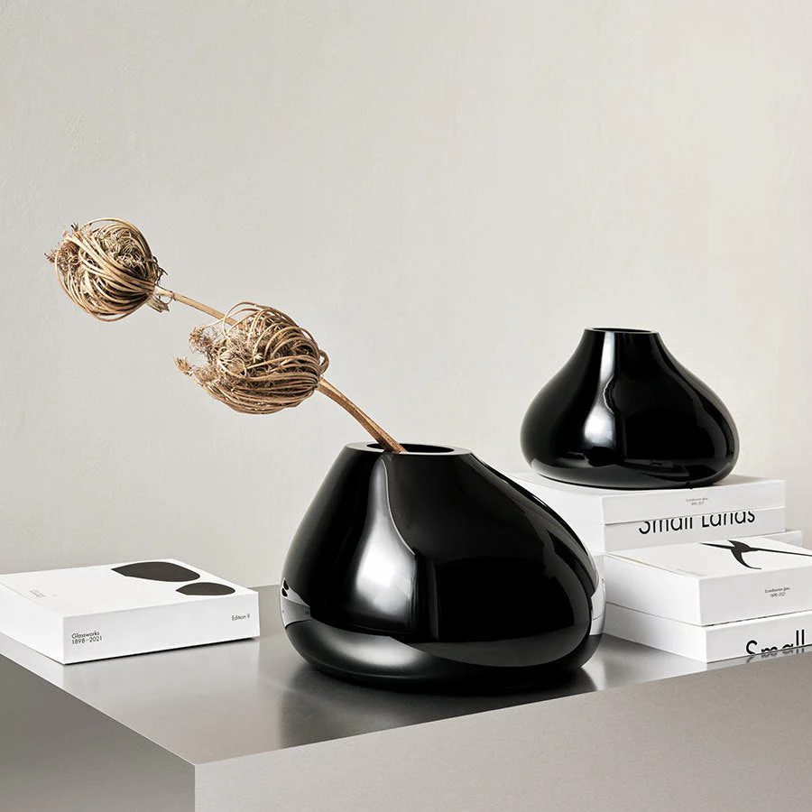 Orrefors Ebon Black Vase Large - Image 3