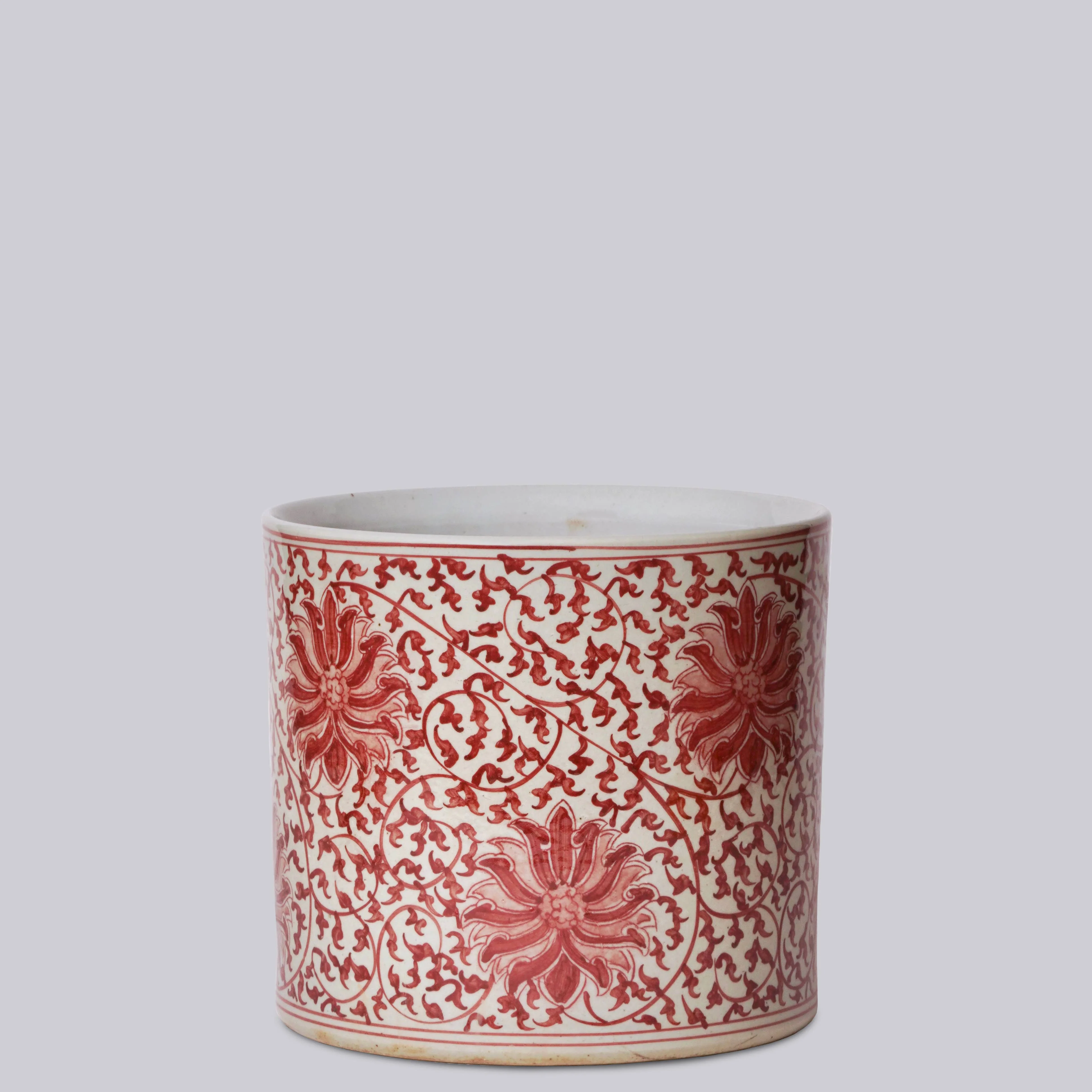 Red and White Porcelain Scrolling Lotus Cachepot - Image 3