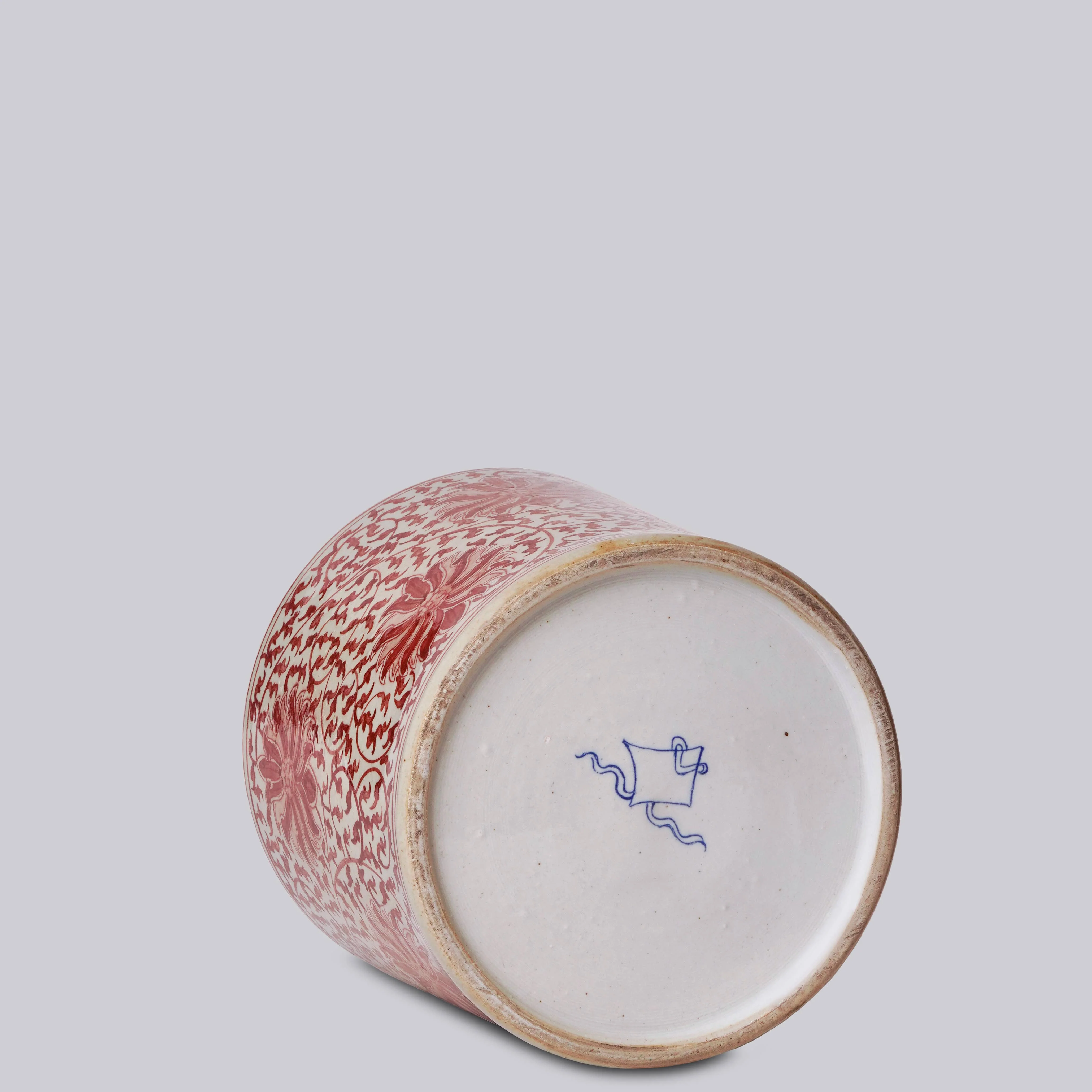 Red and White Porcelain Scrolling Lotus Cachepot - Image 4