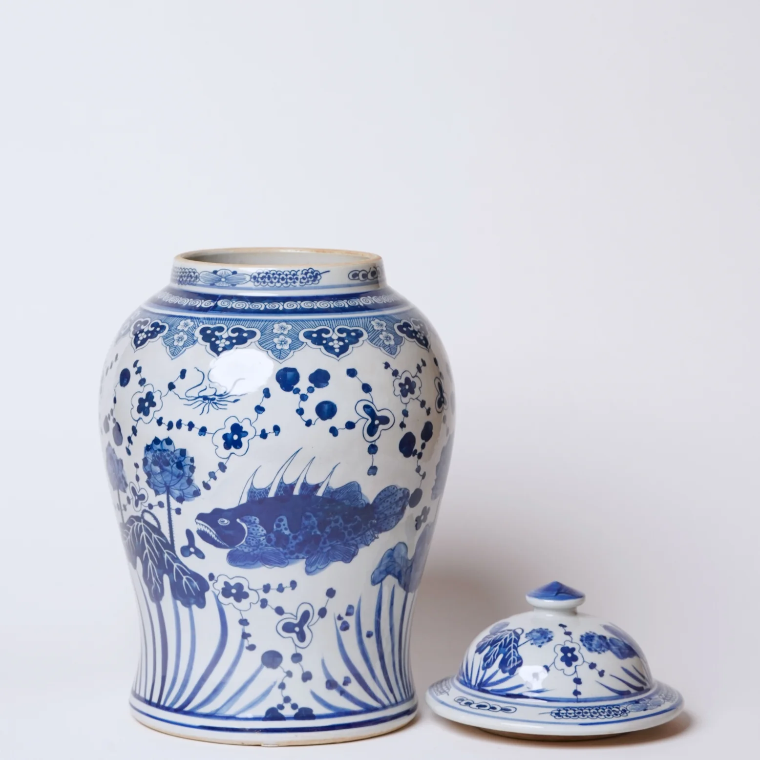 River Fish Blue and White Porcelain Temple Jar - Image 4