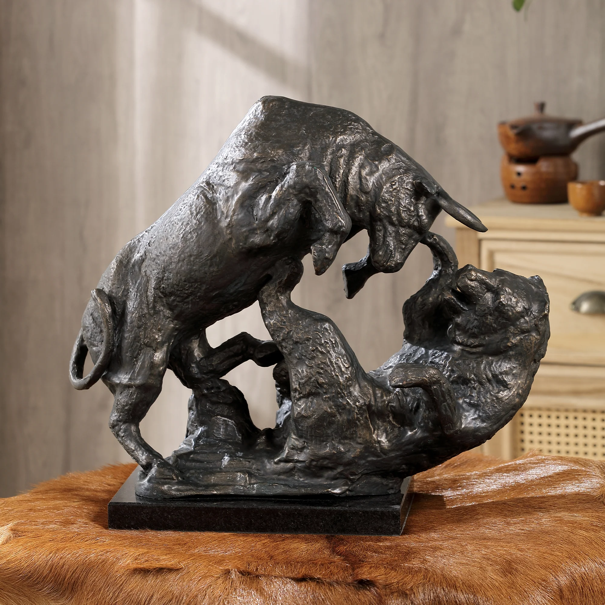 Market Fighters bear and bull