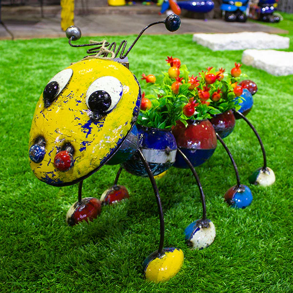 Think Outside Camilla the Caterpillar - Image 2