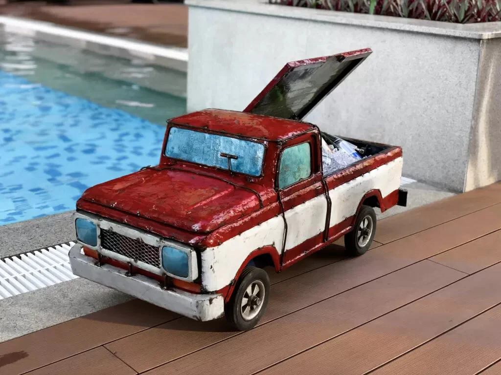 Think Outside Sammy’s Pick Up Truck - Image 3
