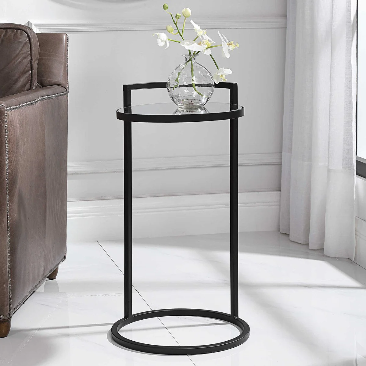 Aaro Side Table - Image 2