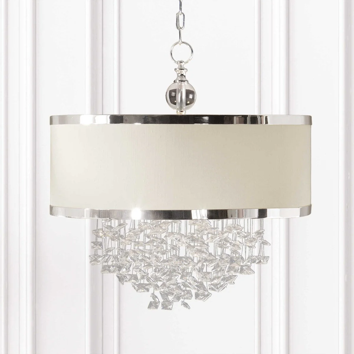 Uttermost Fascination, 3 Lt Hanging Shade