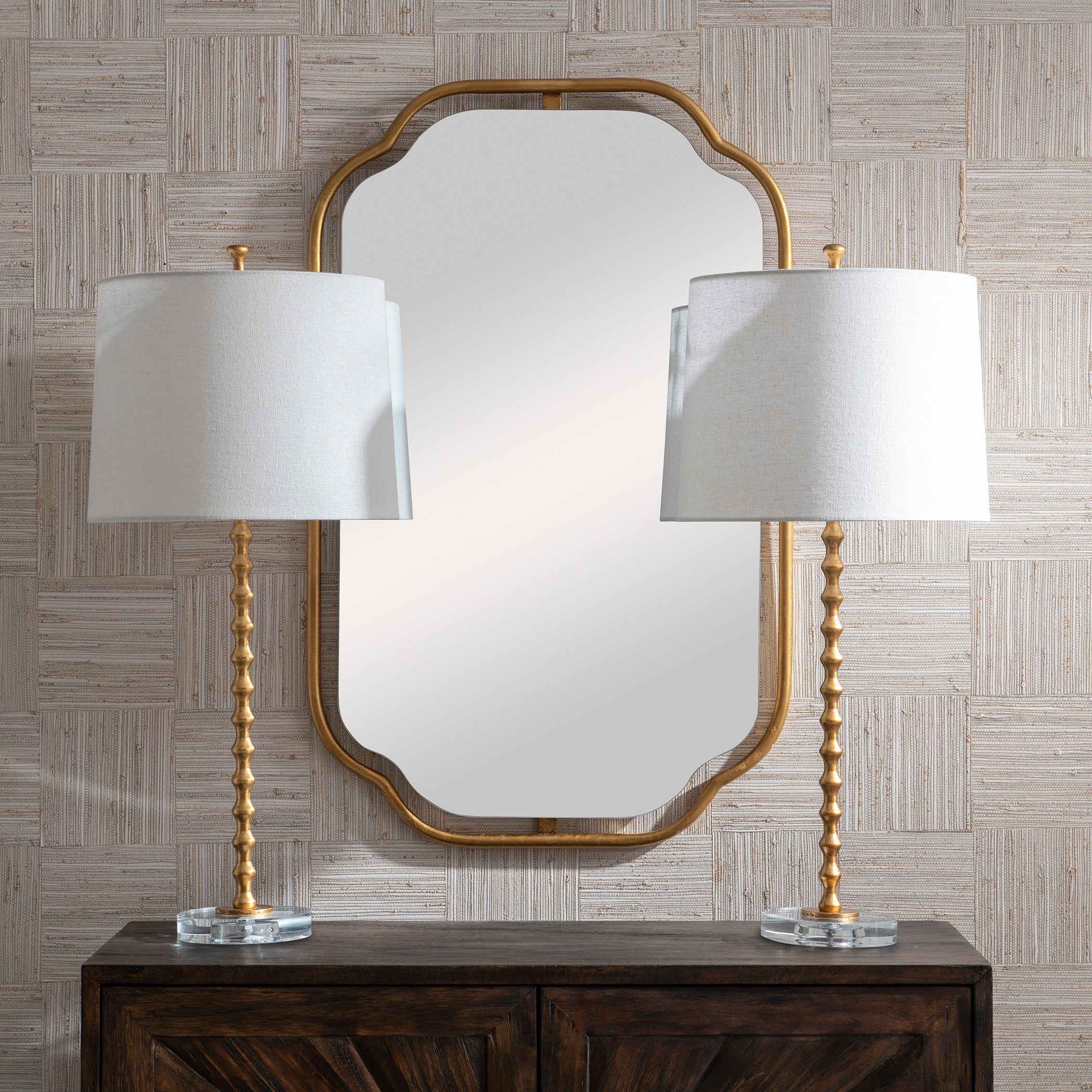 Golden Leaf Table Lamp Set Of 2 - Image 4