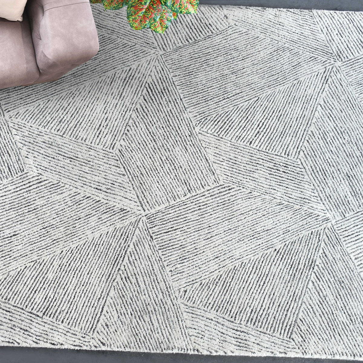 Uttermost Paonia
