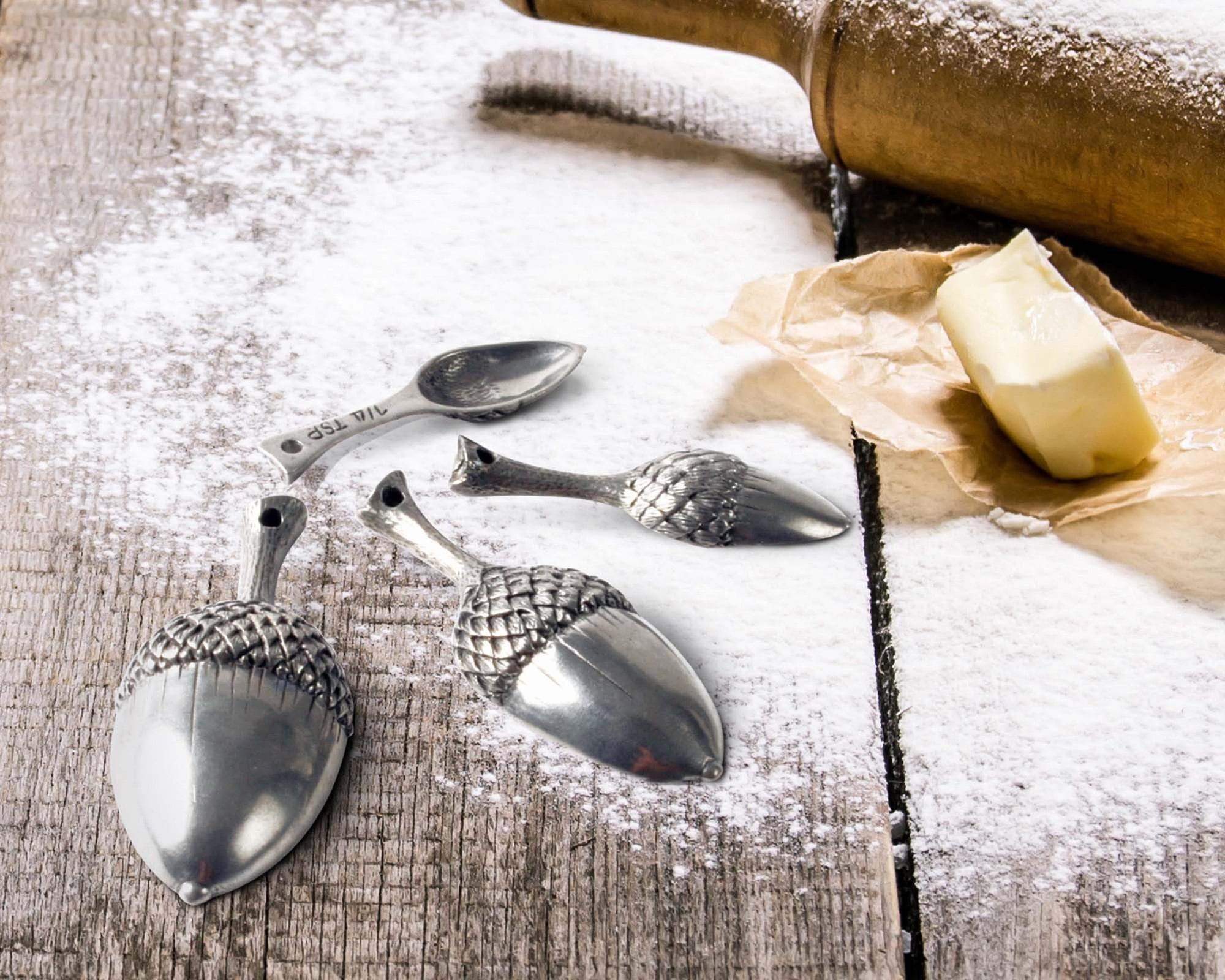 Vagabond House Pewter Acorn Measuring Spoons
