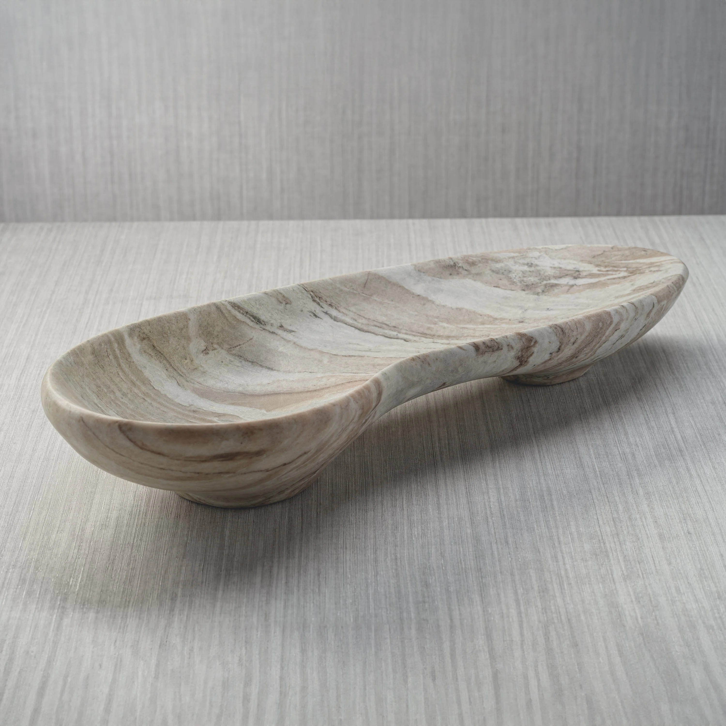 Arabescato Large Organic Shape Marble Bowl 28.75" x 11" - Image 3