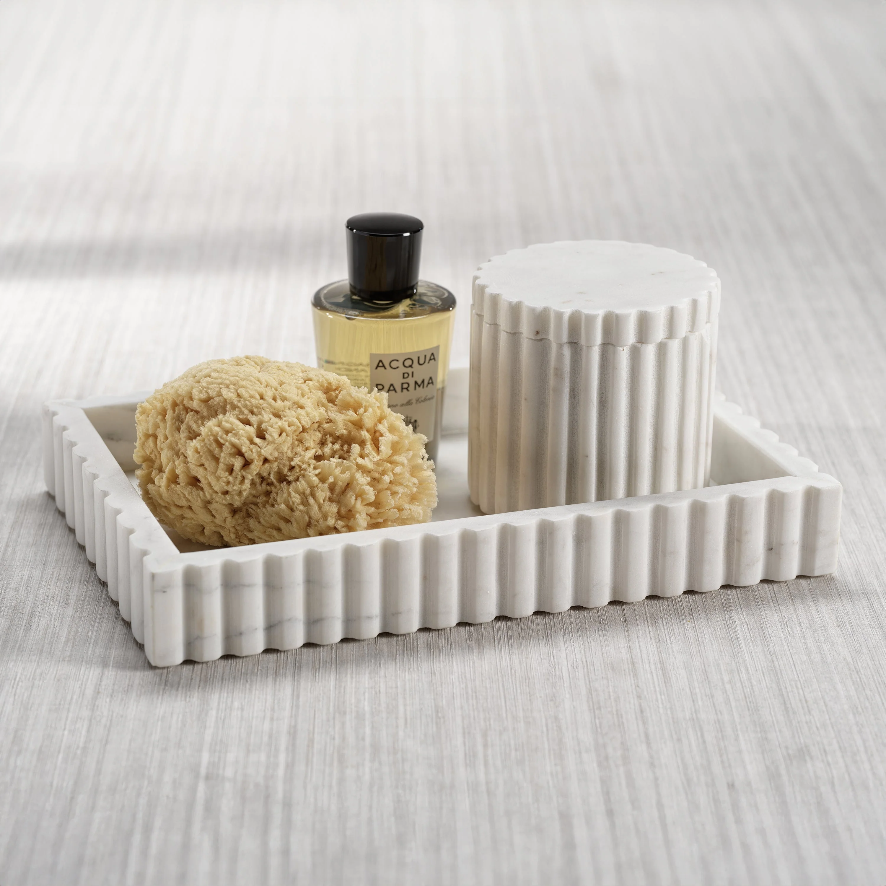 Camogli Scalloped White Marble Tray 12" x 8" x 1.75" - Image 3
