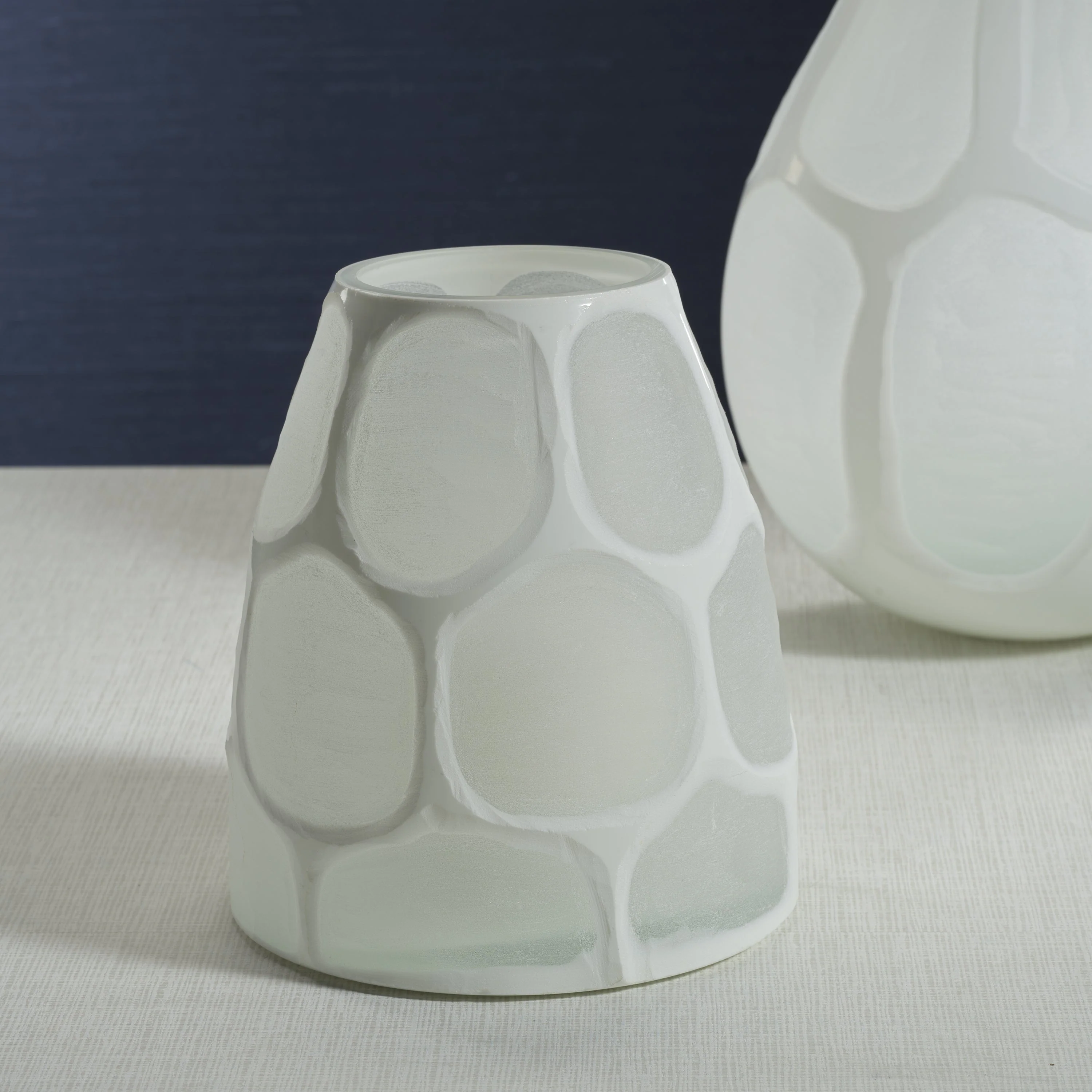 Cape Coral Glass Vase / Hurricane - Image 5