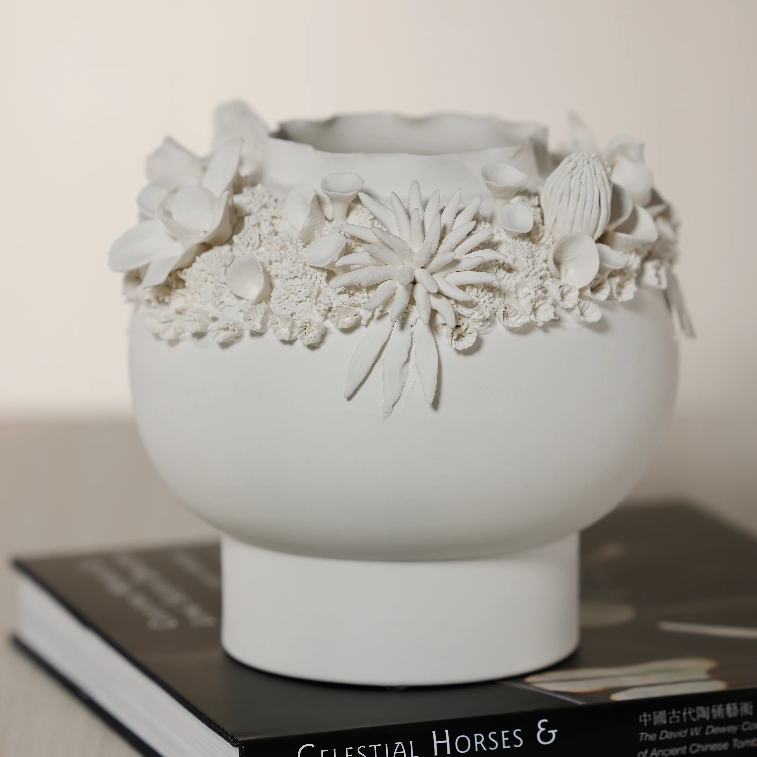 Shellstone Handmade Ceramic Vase - Image 2